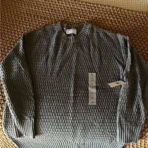Women’s gray sweater